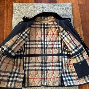 Selling a Burberry coat in Excellent condition, worn only 4 times!